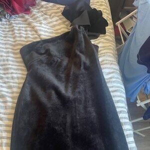 Gorgeous Thick Black Velvet One Formal Dress